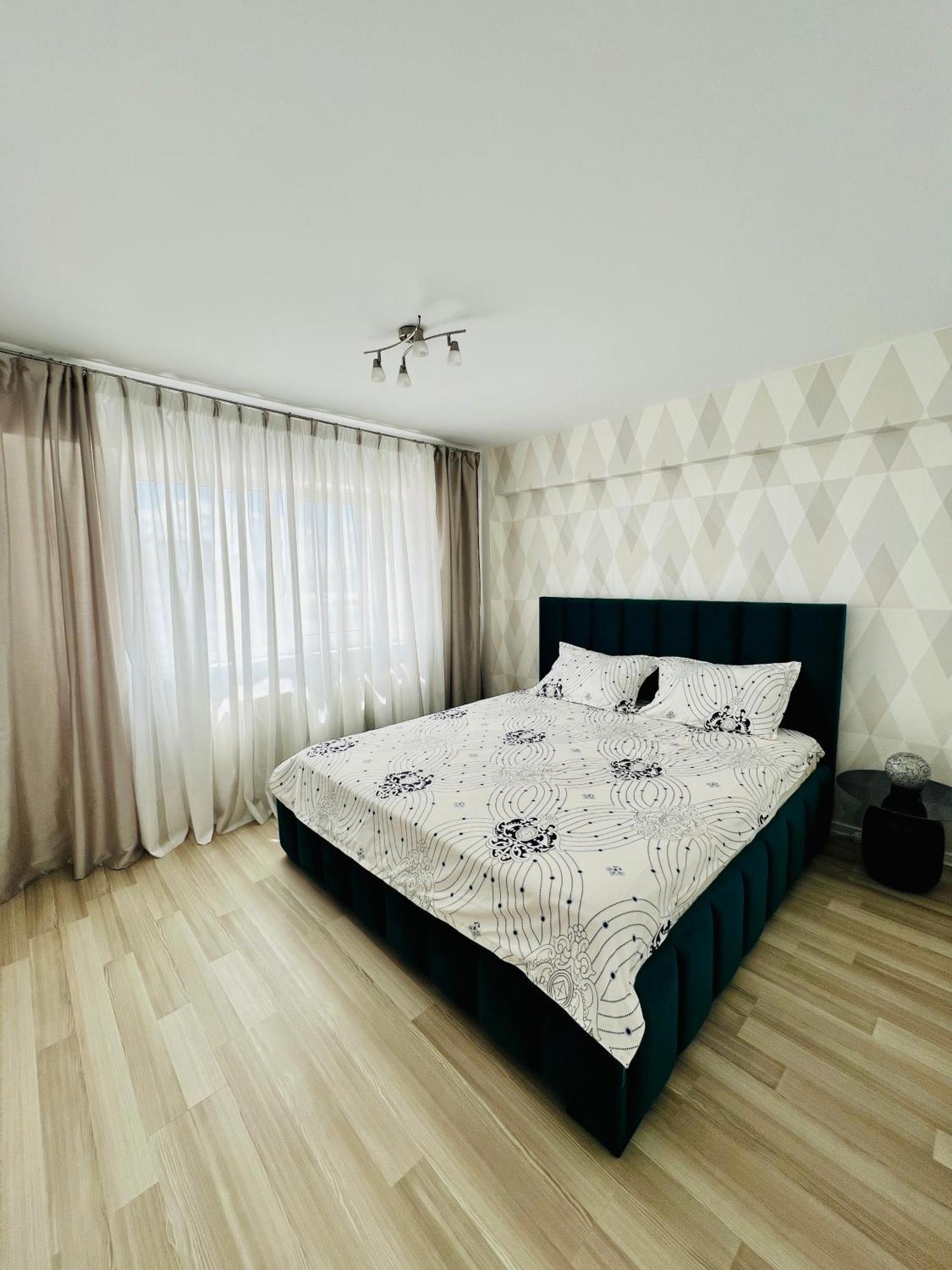 Panoramic M&M Apartment Сучава Екстер'єр фото